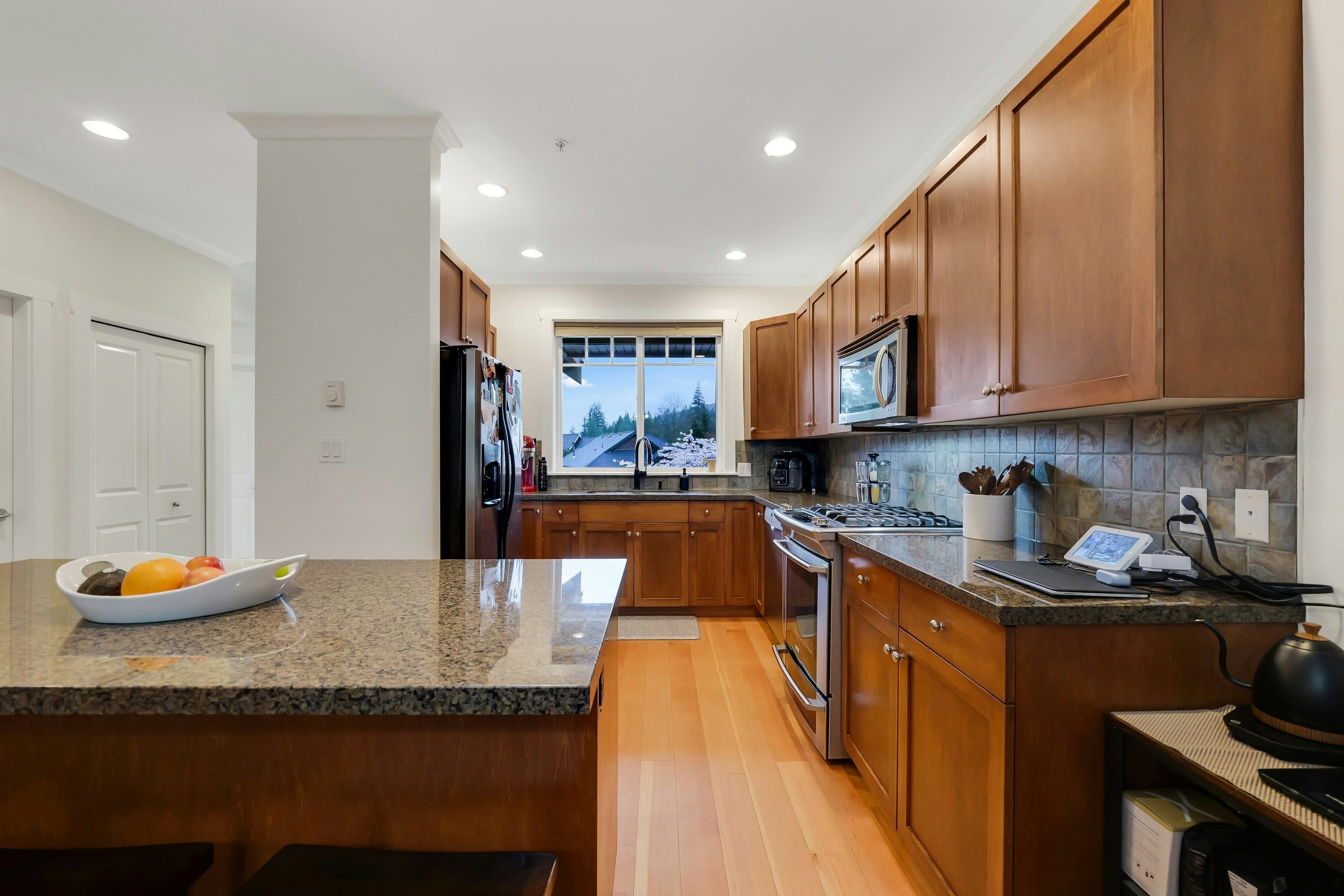 38618 Cherry Drive, Squamish, BC, V8B 0C2 - 10