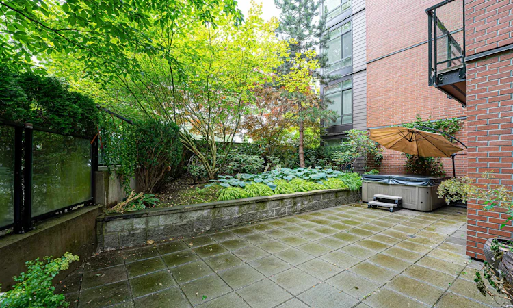 105-733 W 3rd Street