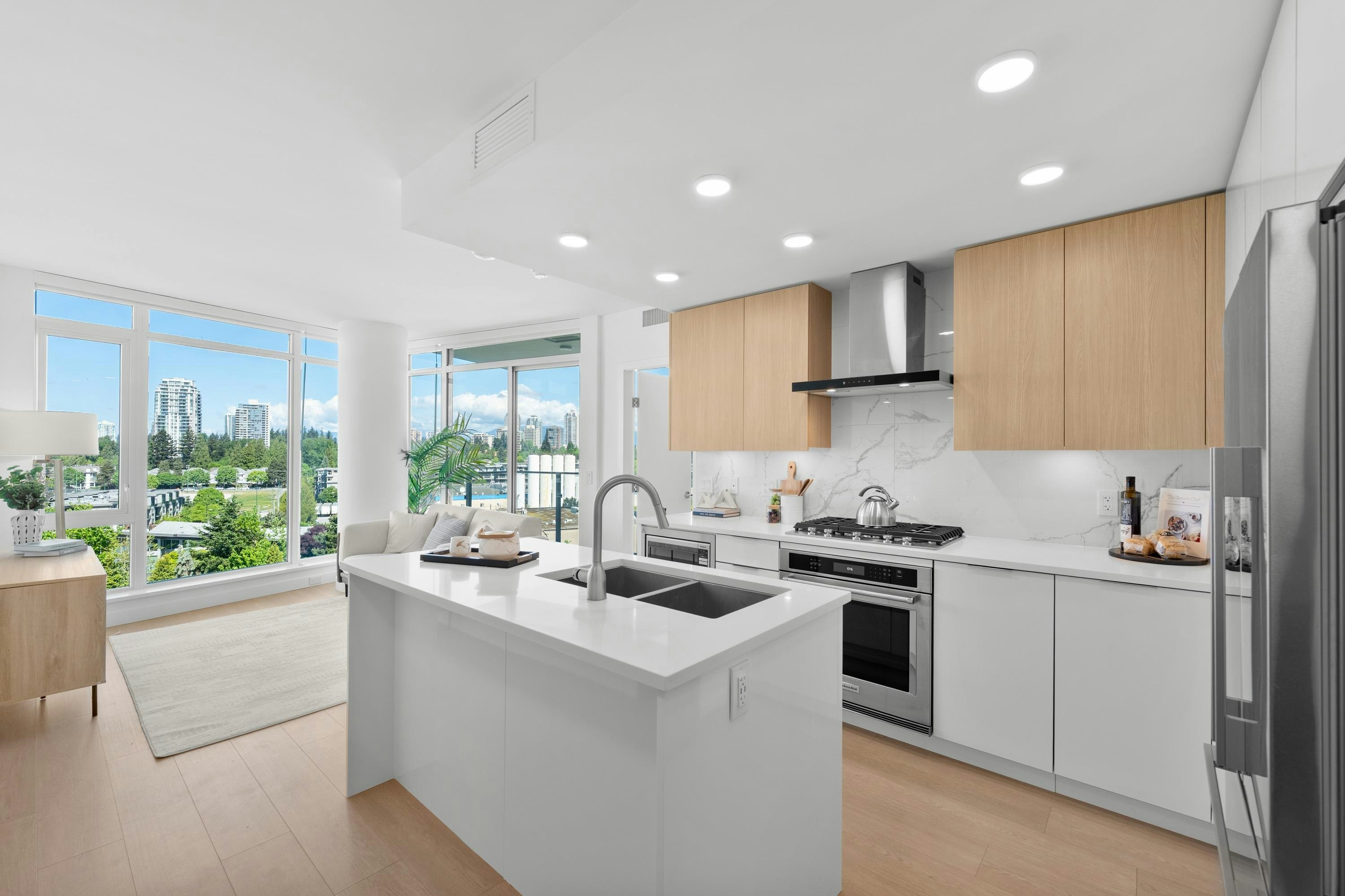 602-7683 Park Crescent - 4
