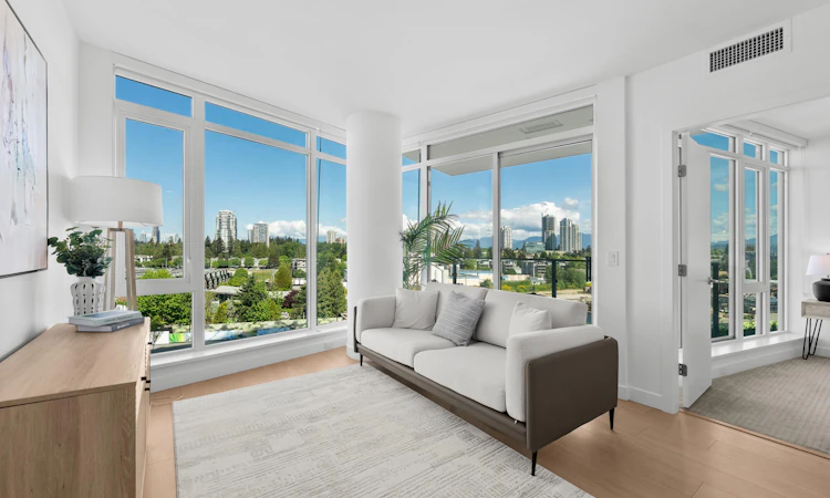 602-7683 Park Crescent
