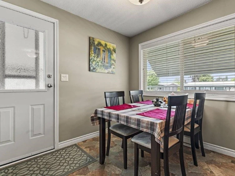 9758 Linwood Street, Chilliwack, BC, V2P 5L5 - 10