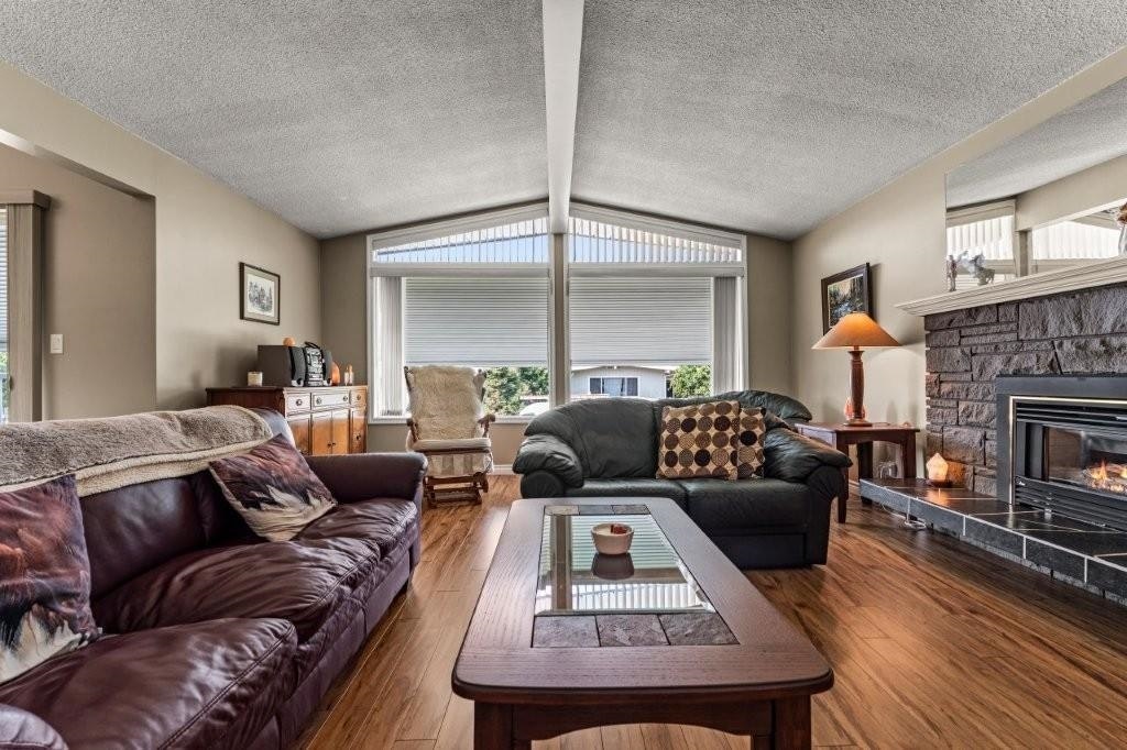 9758 Linwood Street, Chilliwack, BC, V2P 5L5 - 11