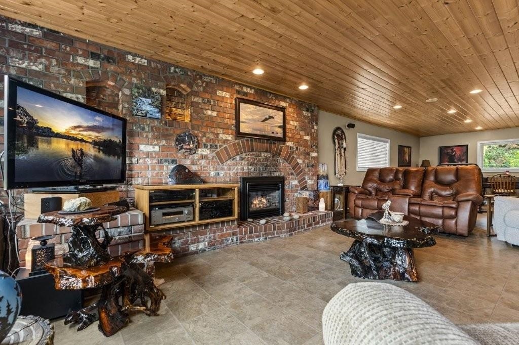 9758 Linwood Street, Chilliwack, BC, V2P 5L5 - 25