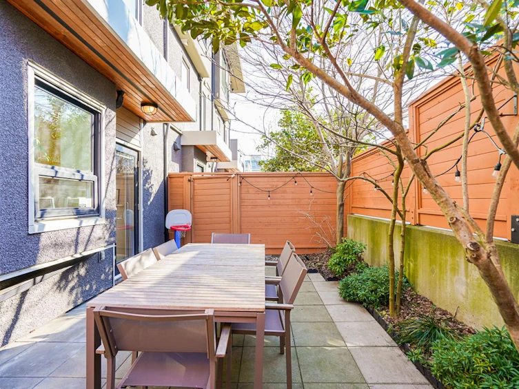 2330 Windsor Street, Vancouver, BC, V5T 3Z5 - 13