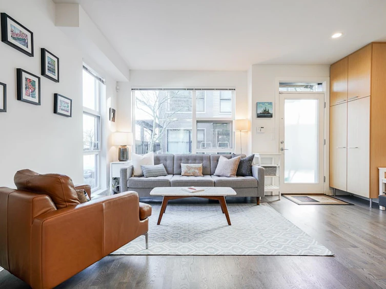 2330 Windsor Street, Vancouver, BC, V5T 3Z5 - 8