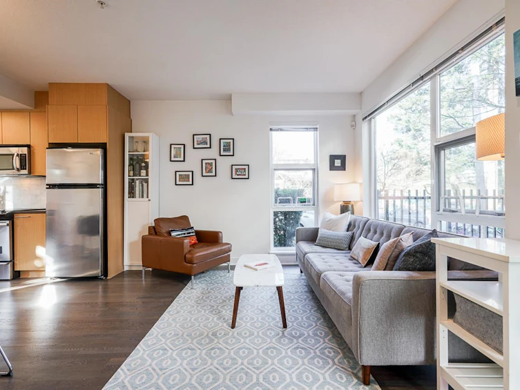2330 Windsor Street, Vancouver, BC, V5T 3Z5 - 5