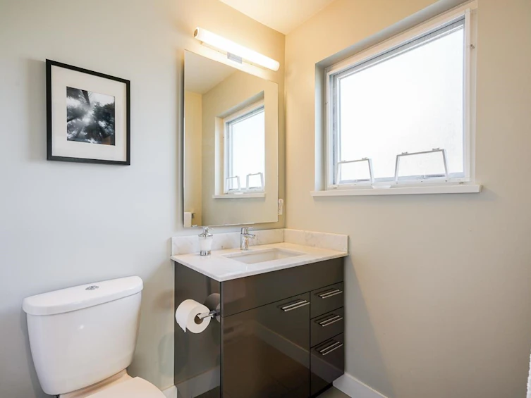 2330 Windsor Street, Vancouver, BC, V5T 3Z5 - 20