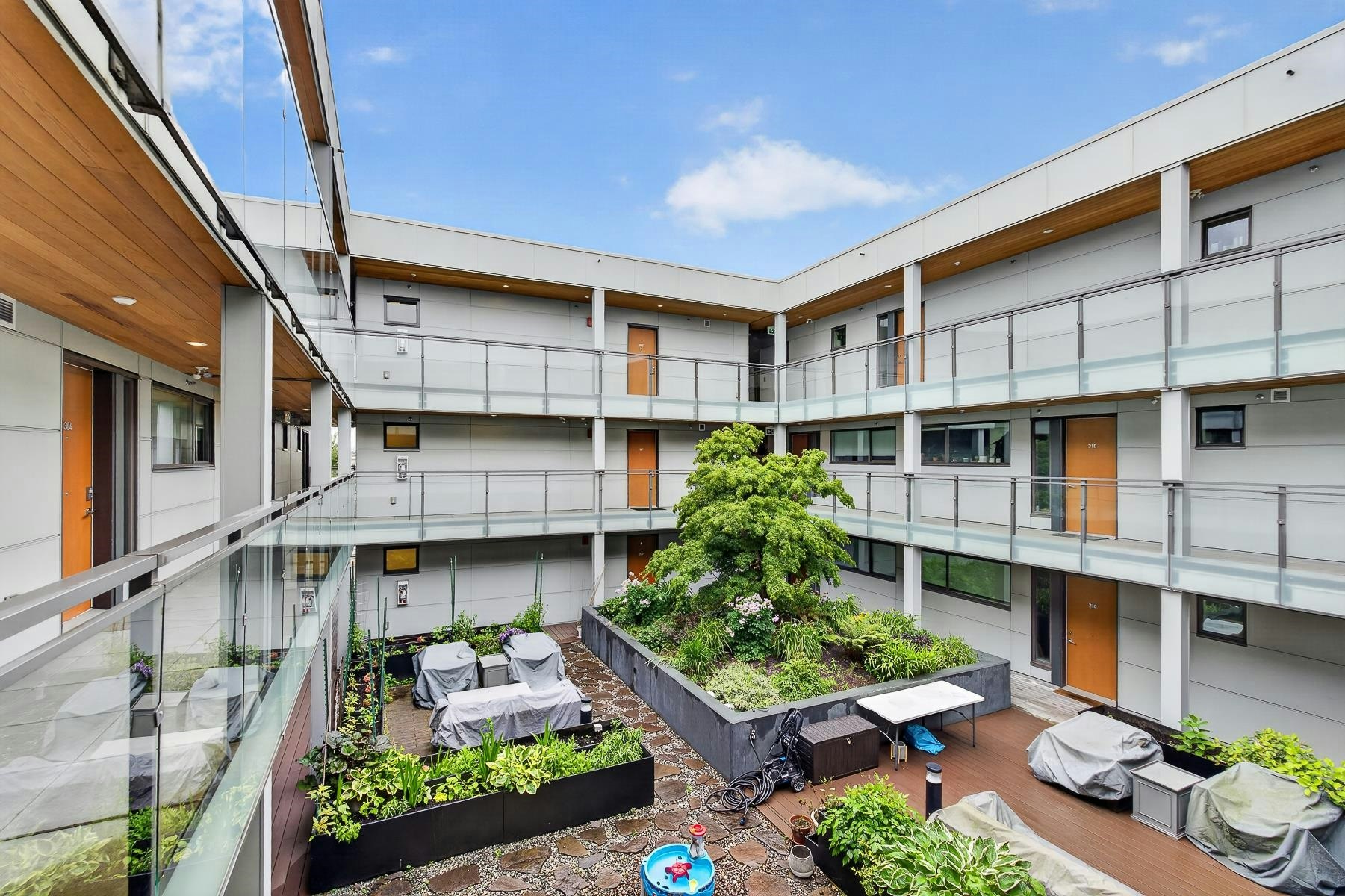 308-209 E 20 Avenue - 5