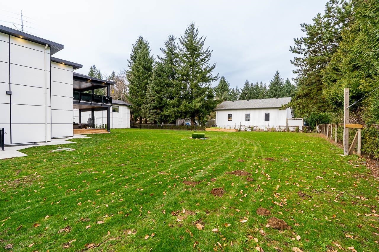 24095 65 Avenue, Langley, BC, V2Y 2H1 - 11