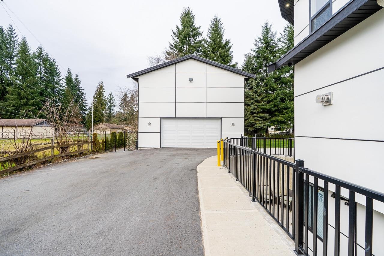 24095 65 Avenue, Langley, BC, V2Y 2H1 - 30