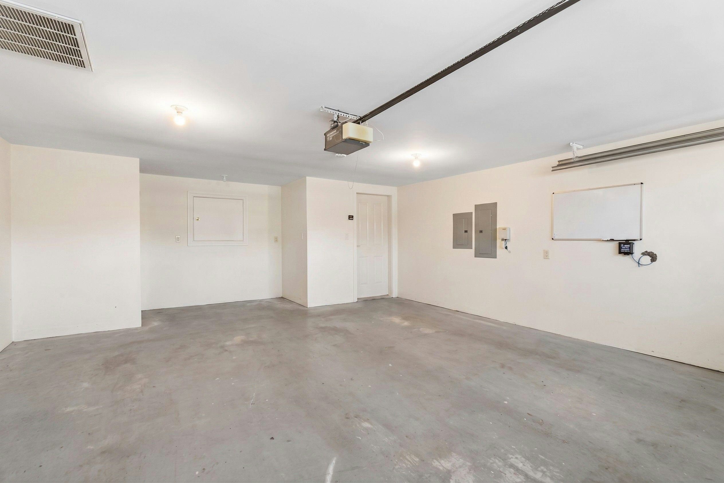 1620 Fell Avenue, Burnaby, BC, V5B 3Z5 - 31