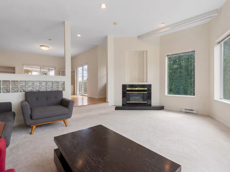 1620 Fell Avenue, Burnaby, BC, V5B 3Z5 - 4