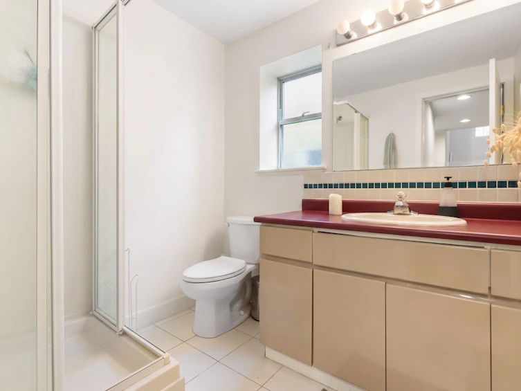 1620 Fell Avenue, Burnaby, BC, V5B 3Z5 - 29