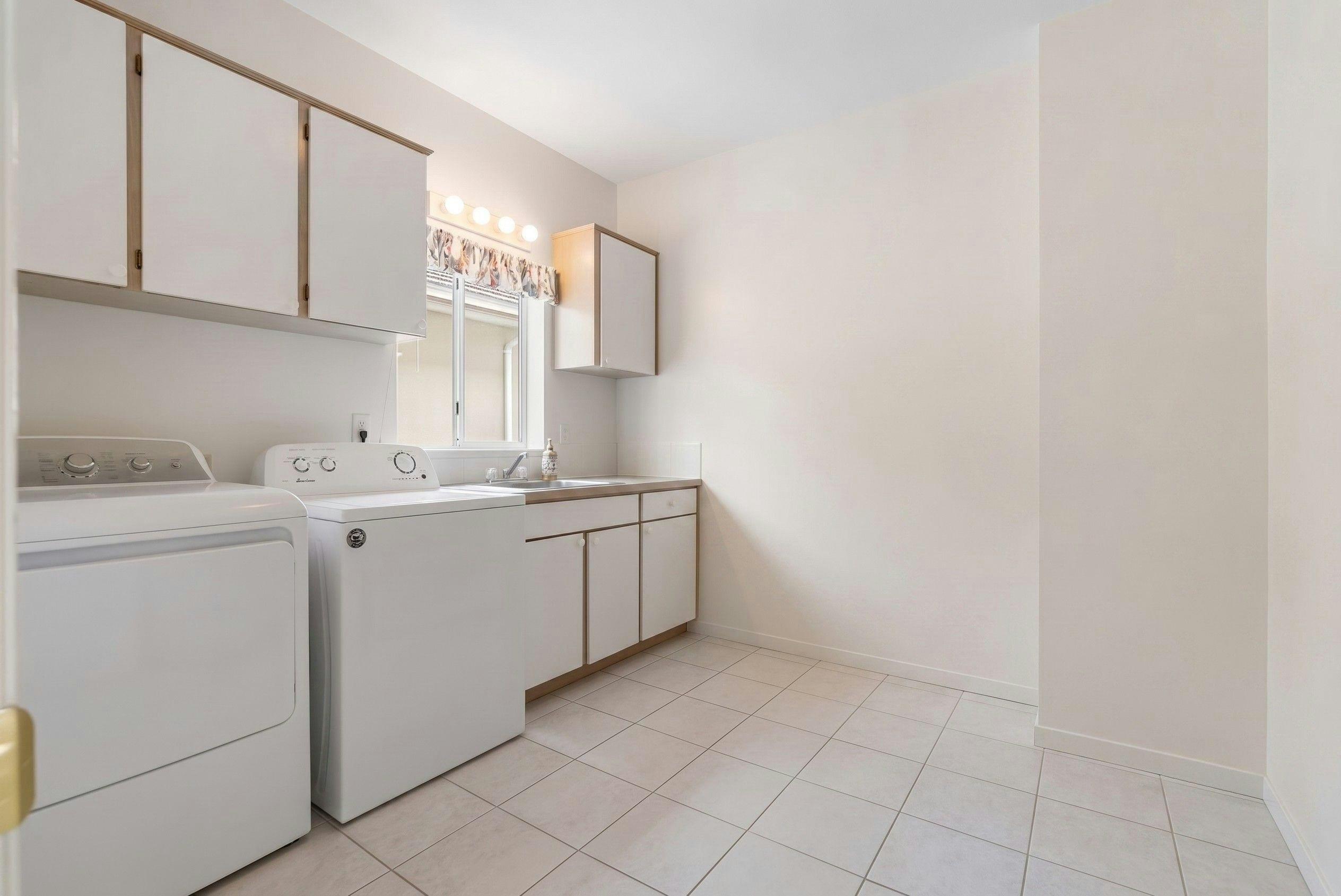 1620 Fell Avenue, Burnaby, BC, V5B 3Z5 - 30