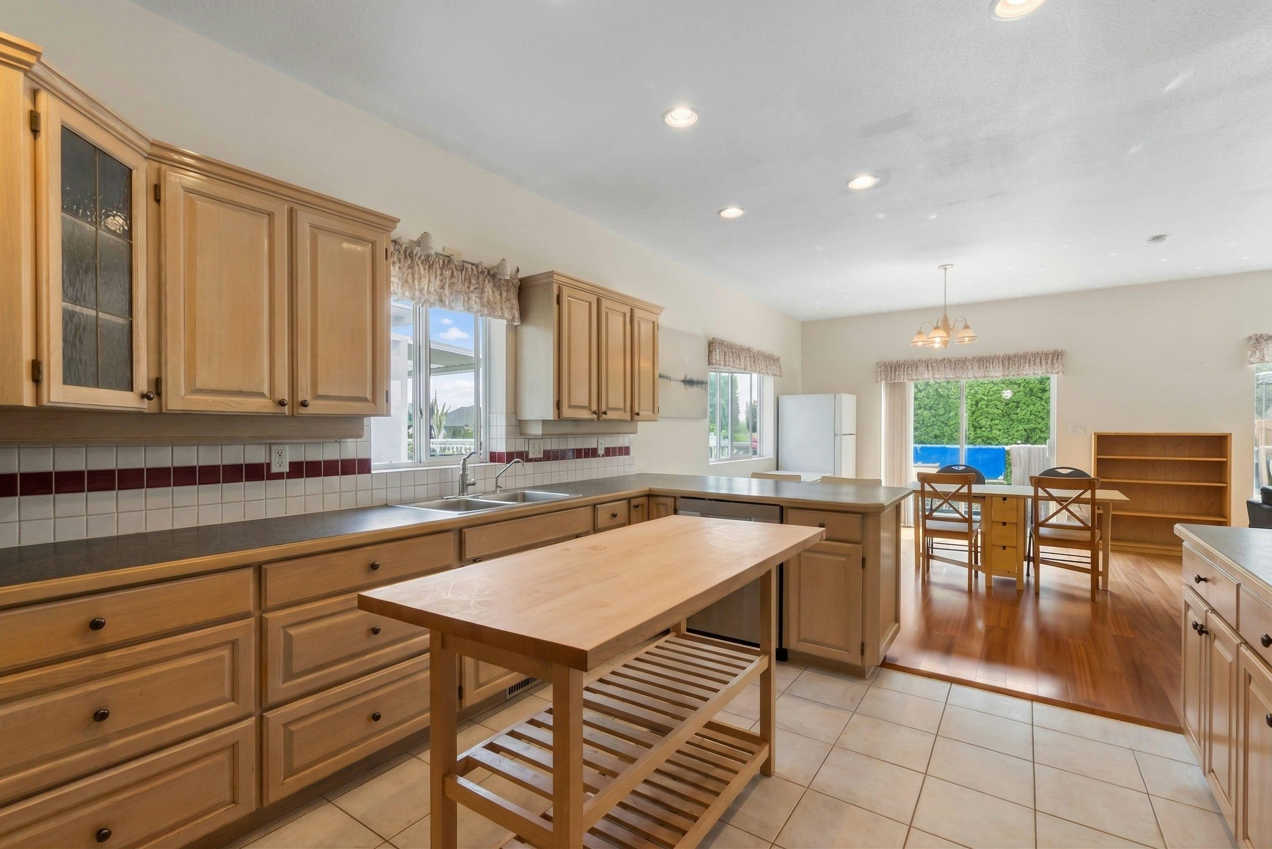 1620 Fell Avenue, Burnaby, BC, V5B 3Z5 - 8