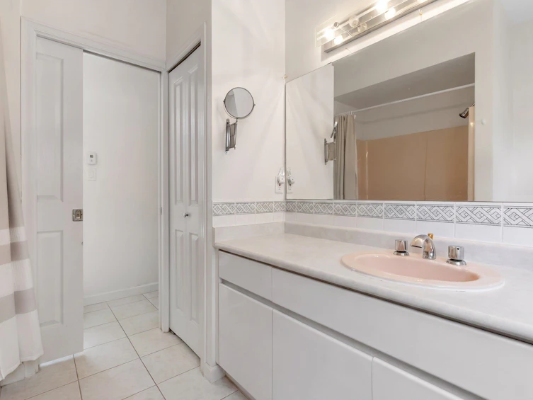 1620 Fell Avenue, Burnaby, BC, V5B 3Z5 - 13
