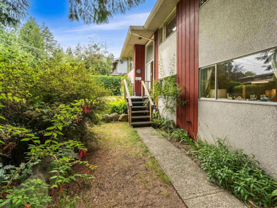 628 E St. James Road - 5