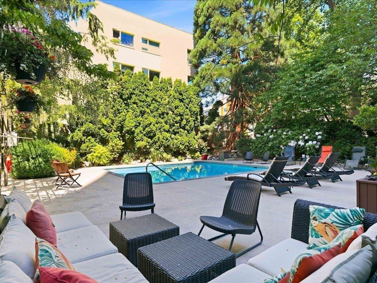 406-1816 Haro Street, Vancouver, BC, V6G 2Y7