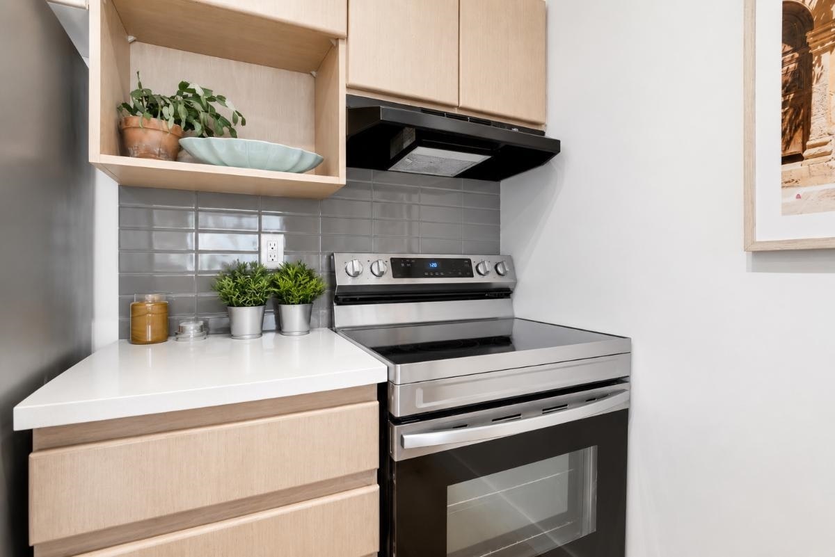 503-1888 York Avenue, Vancouver, BC, V6J 5H8 - 16