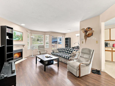 20-15550 89 Avenue - 2