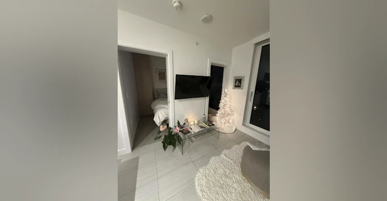 1***-5058 Joyce Street, Vancouver, BC, V5R 0J9 - 10