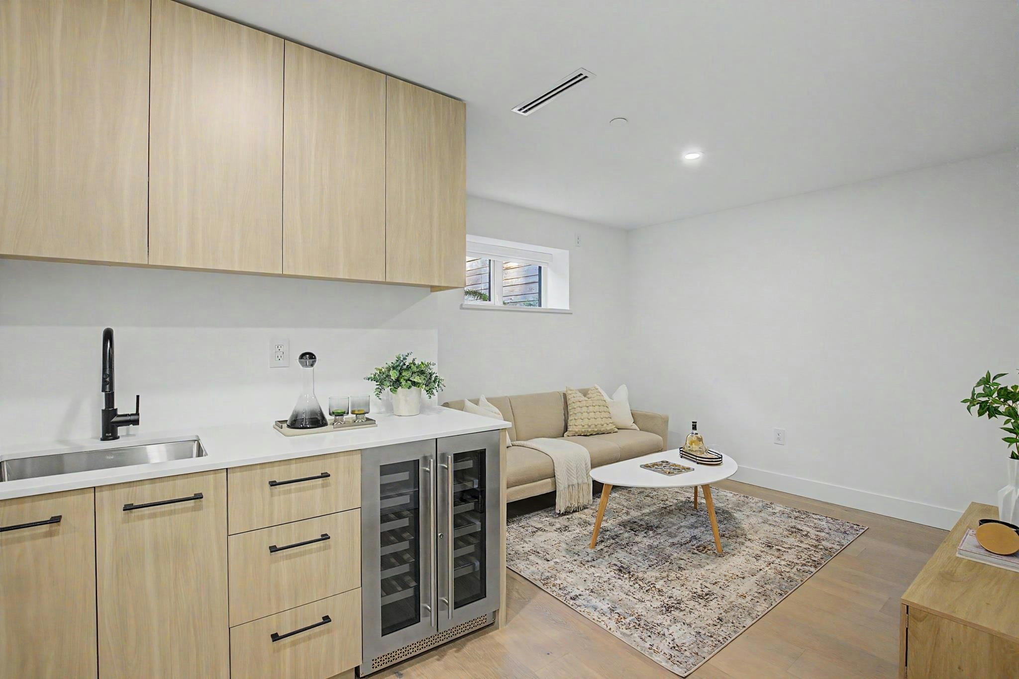 1483 W 52nd Avenue, Vancouver, BC, V6P 1H9 - 21