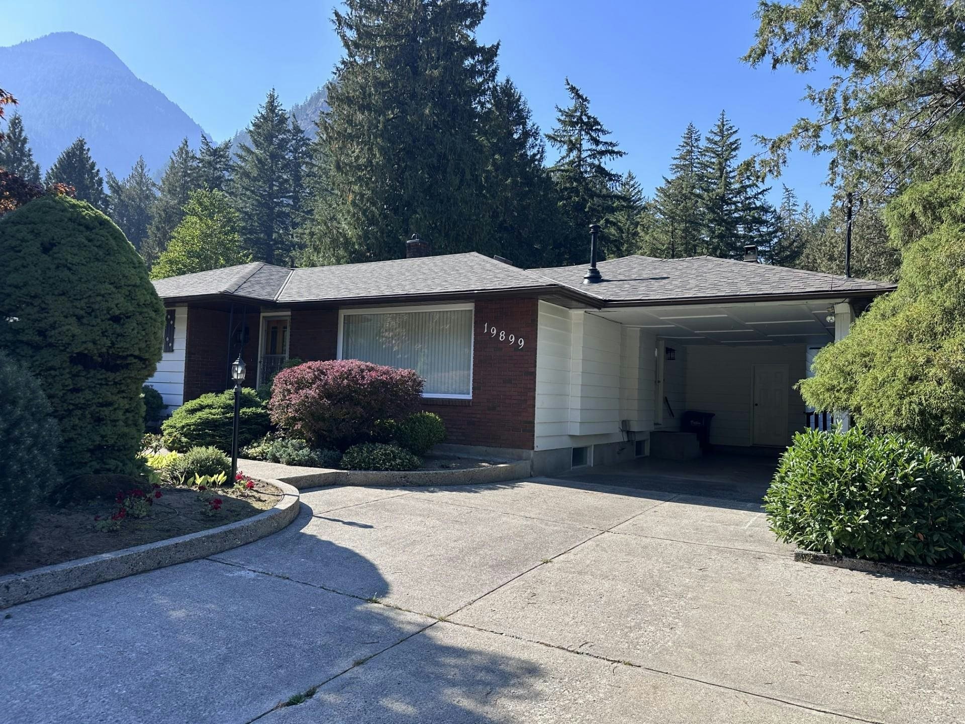 19899 Silverhope Road, Hope, BC, V0X 1L2 - 2