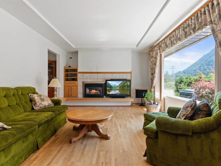 19899 Silverhope Road, Hope, BC, V0X 1L2 - 11