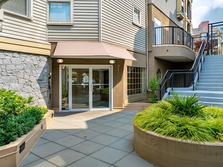 506-215 Twelfth Street, New Westminster, BC, V3M 4H4 - 2