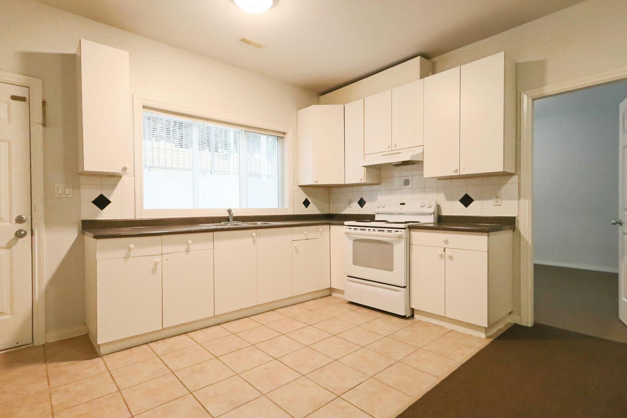 17105 Greenway Drive, Surrey, BC, V4N 5J1 - 5