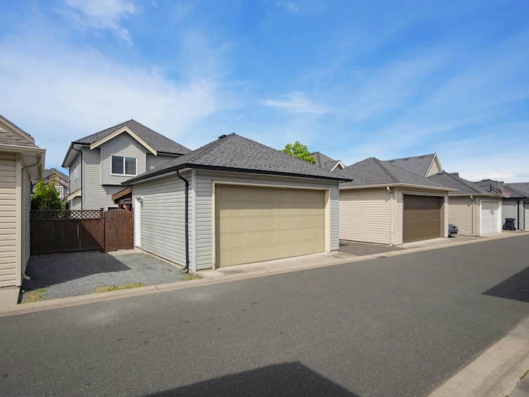 21030 80a Avenue, Langley, BC, V2Y 0J4 - 40