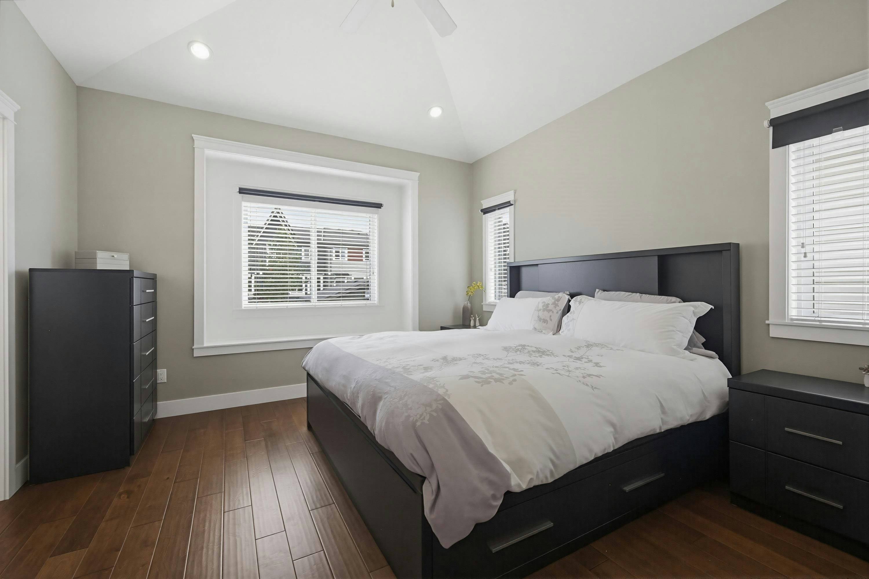 21030 80a Avenue, Langley, BC, V2Y 0J4 - 21