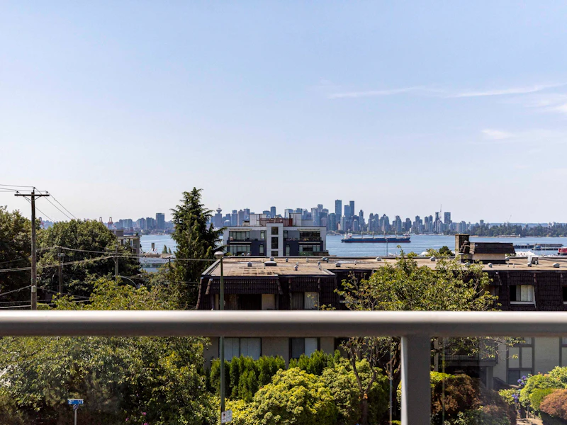 307 - 308 W 2nd Street, North Vancouver BC V7M 1E1