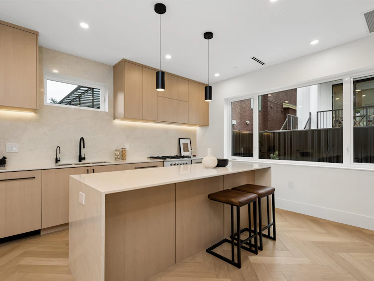 1-3639 E 46th Avenue, Vancouver, BC, V5S 1B7 - 3
