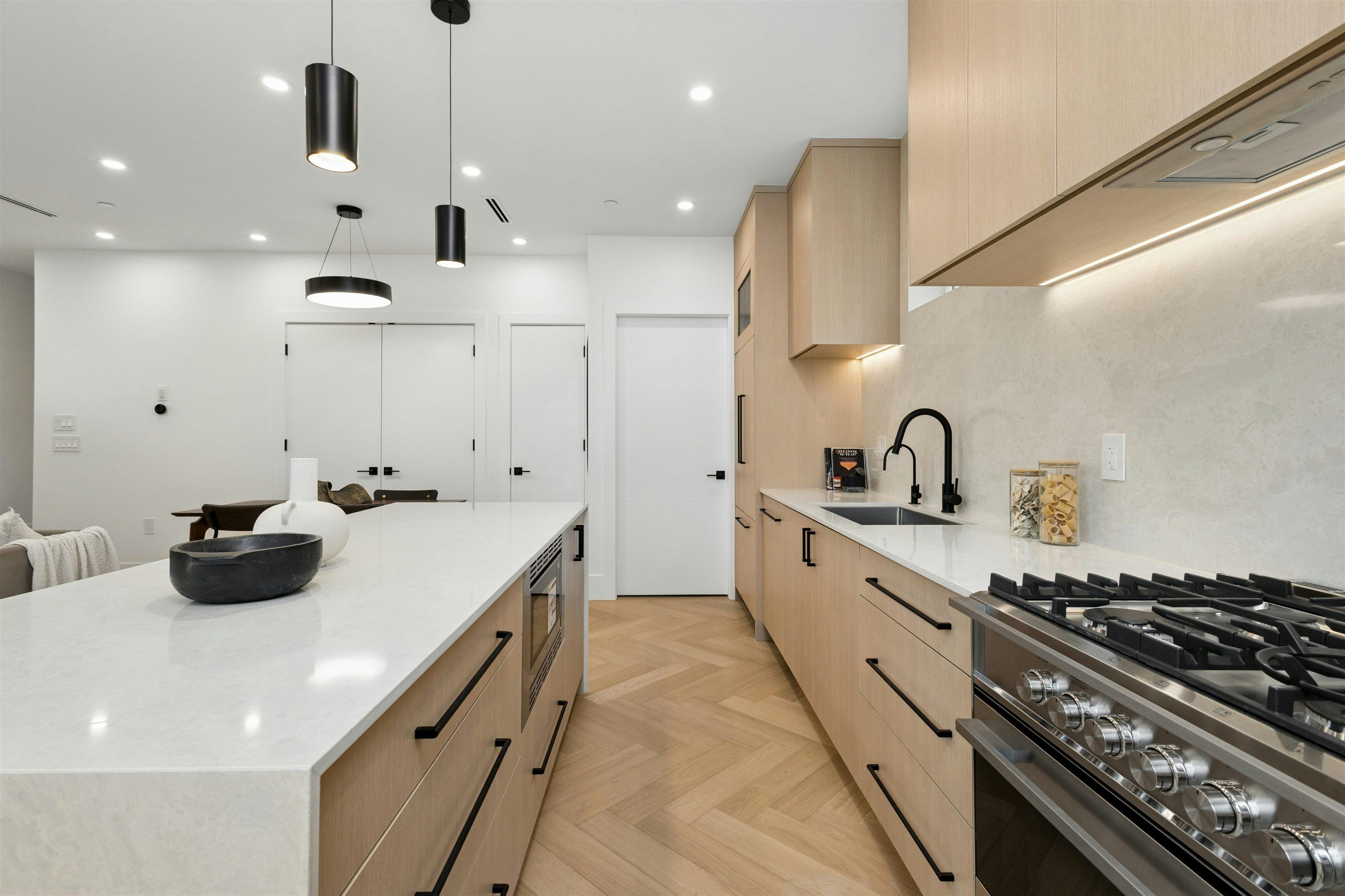 1-3639 E 46th Avenue - 5