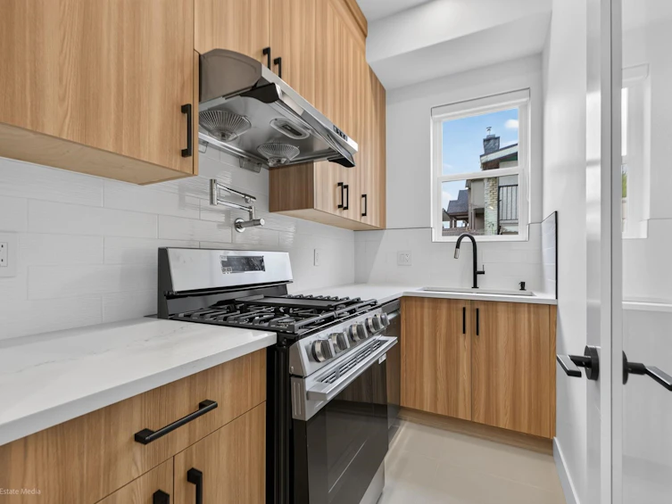 102-5642 144st Street, Surrey, BC, V3X 1A7 - 10