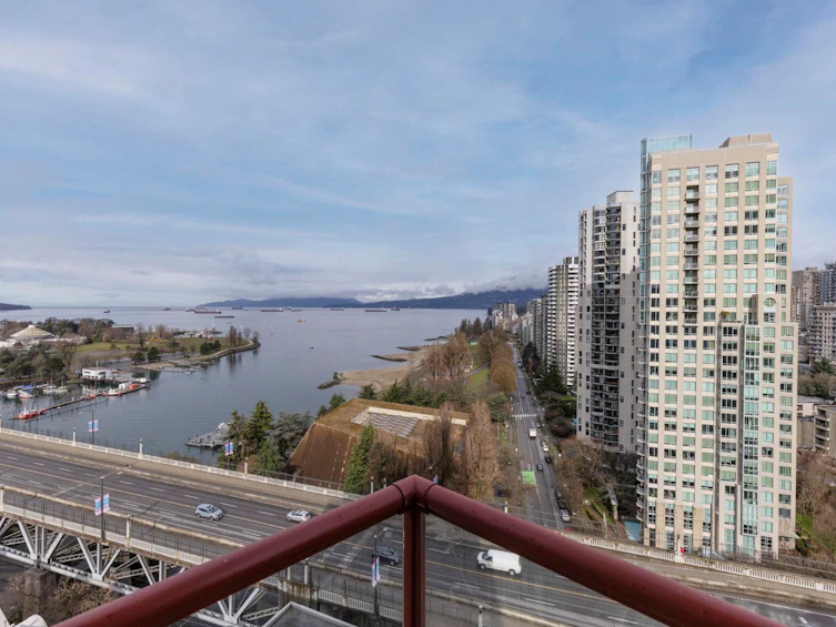 2005-1000 Beach Avenue, Vancouver, BC, V6E 4M2