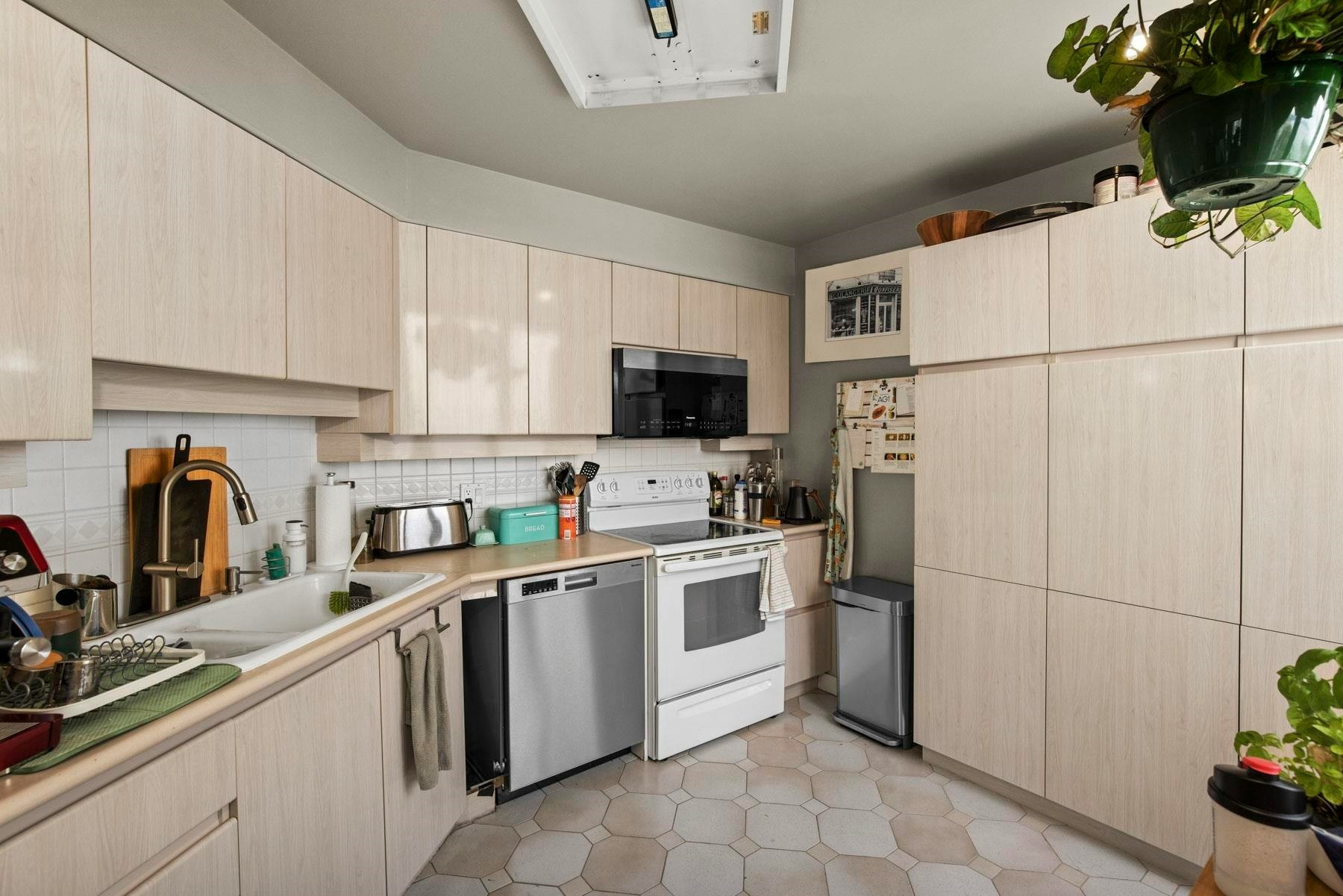 2005-1000 Beach Avenue, Vancouver, BC, V6E 4M2 - 23