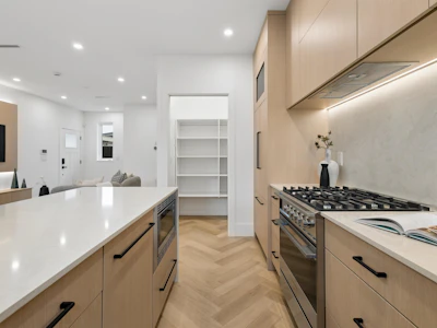 2-3639 E 46th Avenue - 5