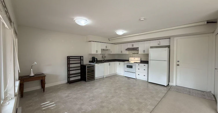 Garden Suite-3412 Derbyshire Avenue, Coquitlam, BC, V3E 0G3 - 4