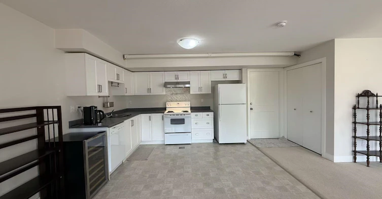 Garden Suite-3412 Derbyshire Avenue, Coquitlam, BC, V3E 0G3 - 5