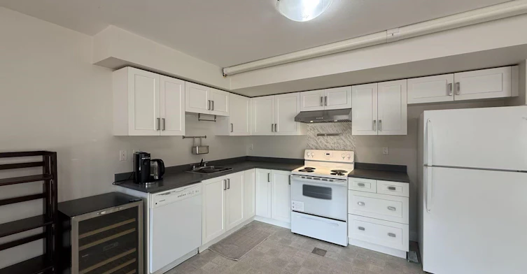 Garden Suite-3412 Derbyshire Avenue, Coquitlam, BC, V3E 0G3 - 6
