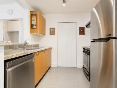 322-9233 Ferndale Road - 5