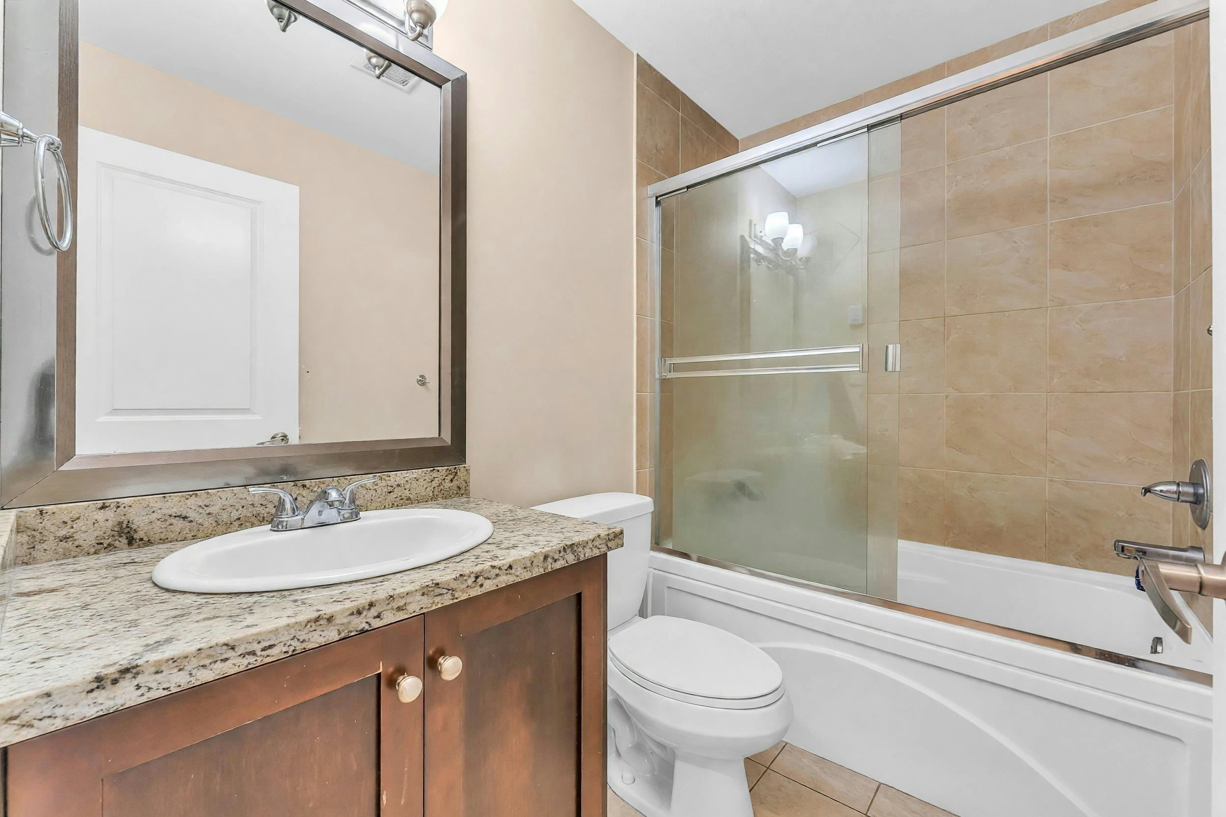 23-12036 66 Avenue, Surrey, BC, V3W 3M2 - 22