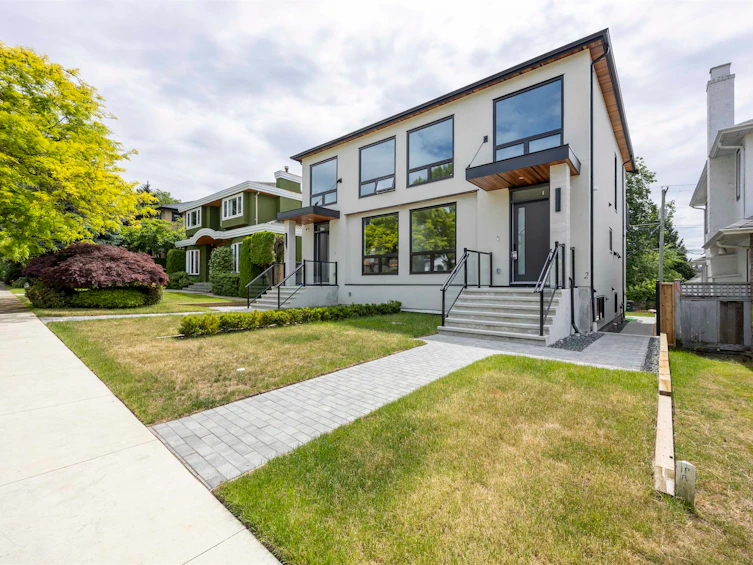 2230 W 21st Avenue, Vancouver, BC, V6L 1J5 - 39