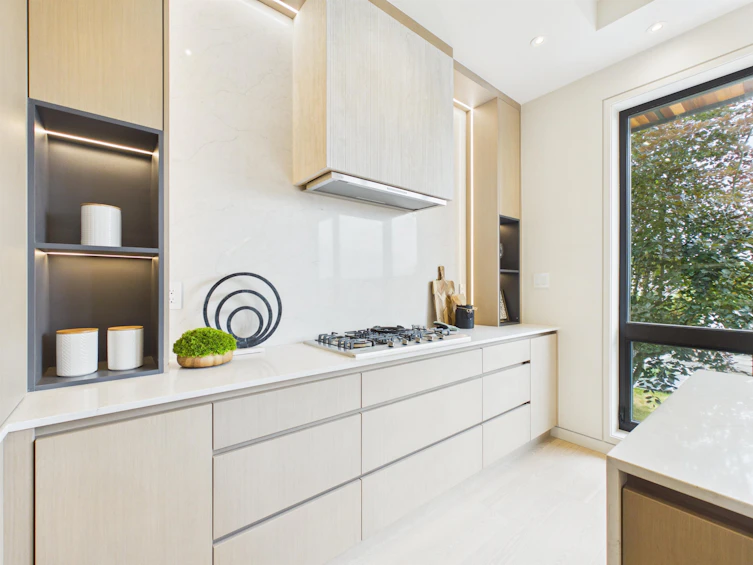 2230 W 21st Avenue, Vancouver, BC, V6L 1J5 - 14