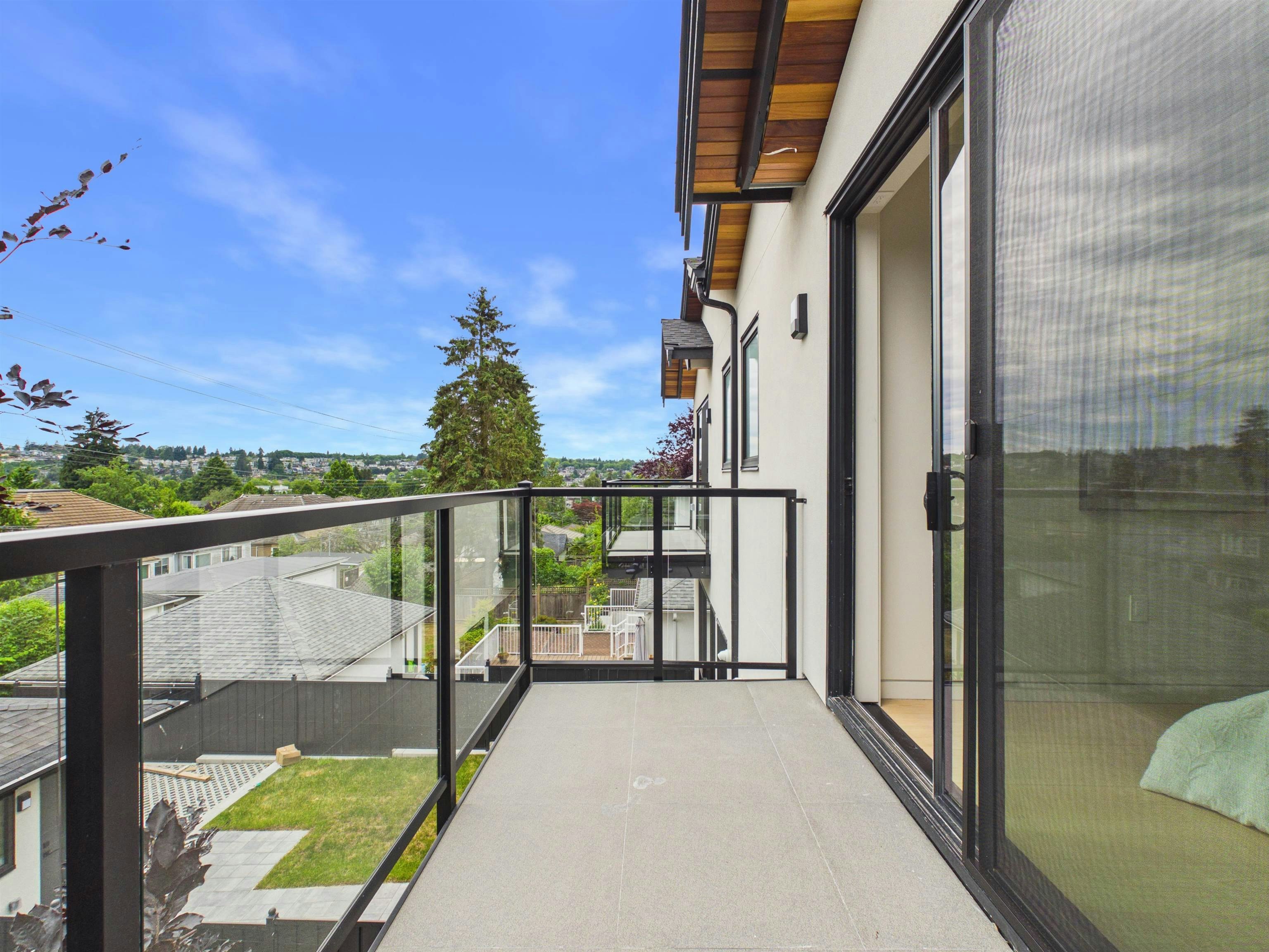 2230 W 21st Avenue, Vancouver, BC, V6L 1J5 - 25