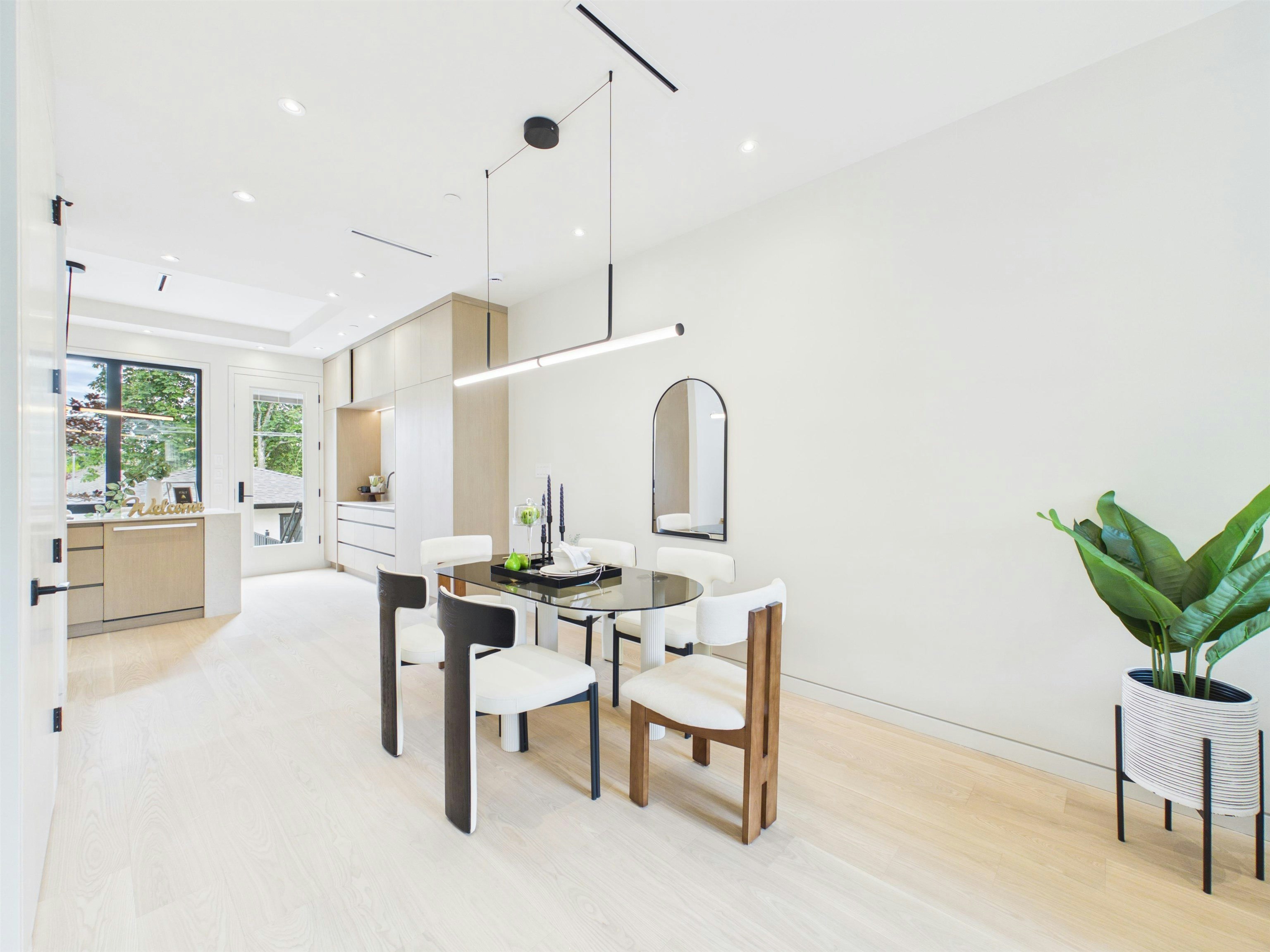 2230 W 21st Avenue, Vancouver, BC, V6L 1J5 - 6