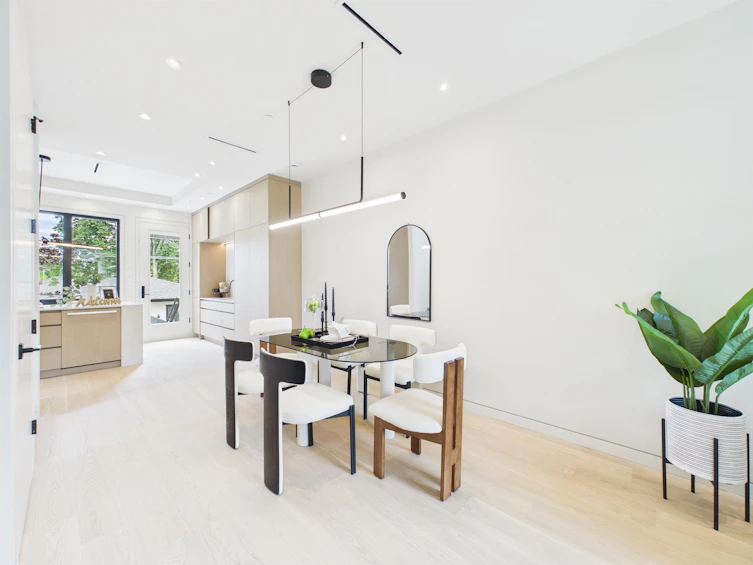 2230 W 21st Avenue, Vancouver, BC, V6L 1J5 - 6