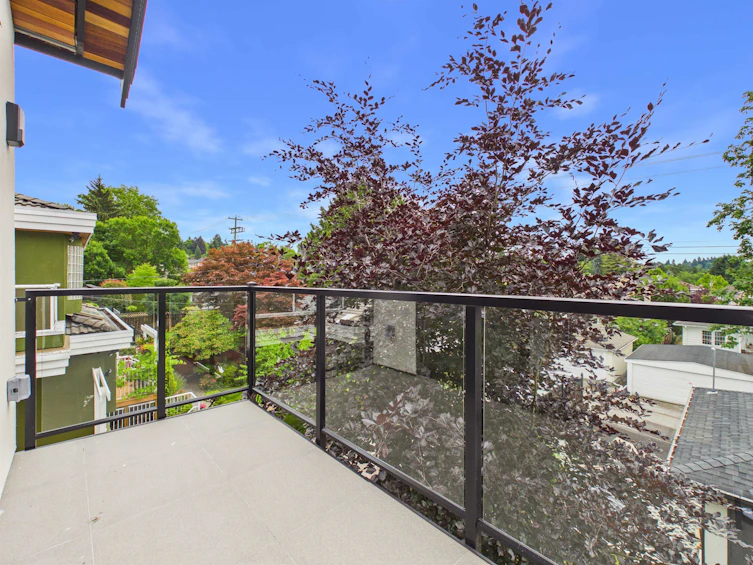 2230 W 21st Avenue, Vancouver, BC, V6L 1J5 - 24